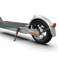 Электросамокат Xiaomi Mi Electric Scooter Pro 2 Mercedes-AMG Petronas F1 Edition (BHR4760GL)