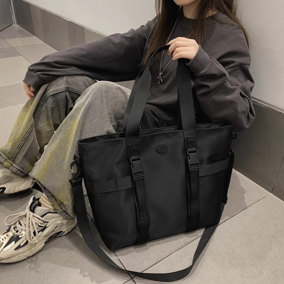 Универсальная сумка-тоут 2 в 1 Universal Tote bag, черная