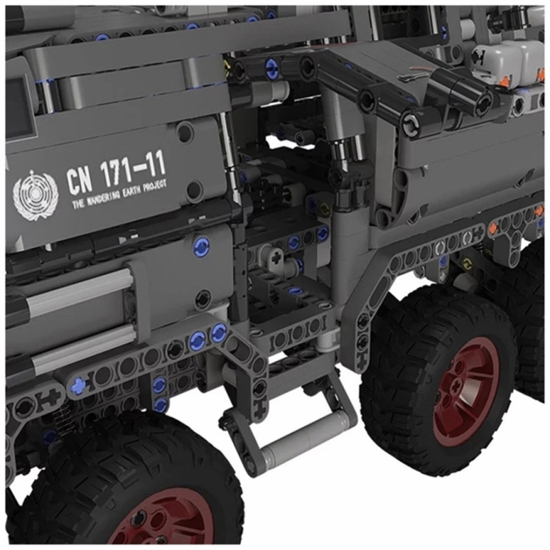Конструктор Xiaomi Onebot CN-171 Building Block Wandering Earth Troop Carrier (OBLDQ16AIQI)