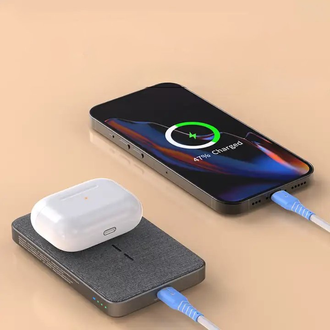 Внешний аккумулятор Qwerty C6 MagSafe 6700mAh 20W